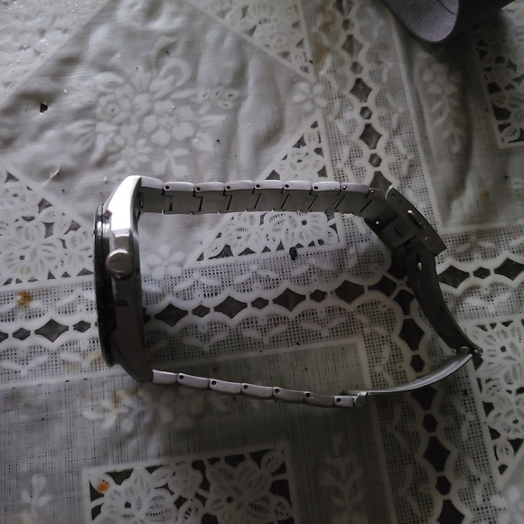 CITIZEN BLUE DIAL ECO-DRIVE MEN'S WATCH - Picture 2 of 5